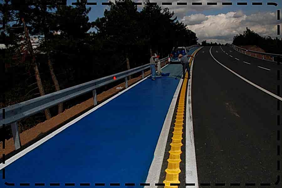 kirsehir-tartan-akrilik-kaucuk-zemin-kaplama-m2-fiyatlari